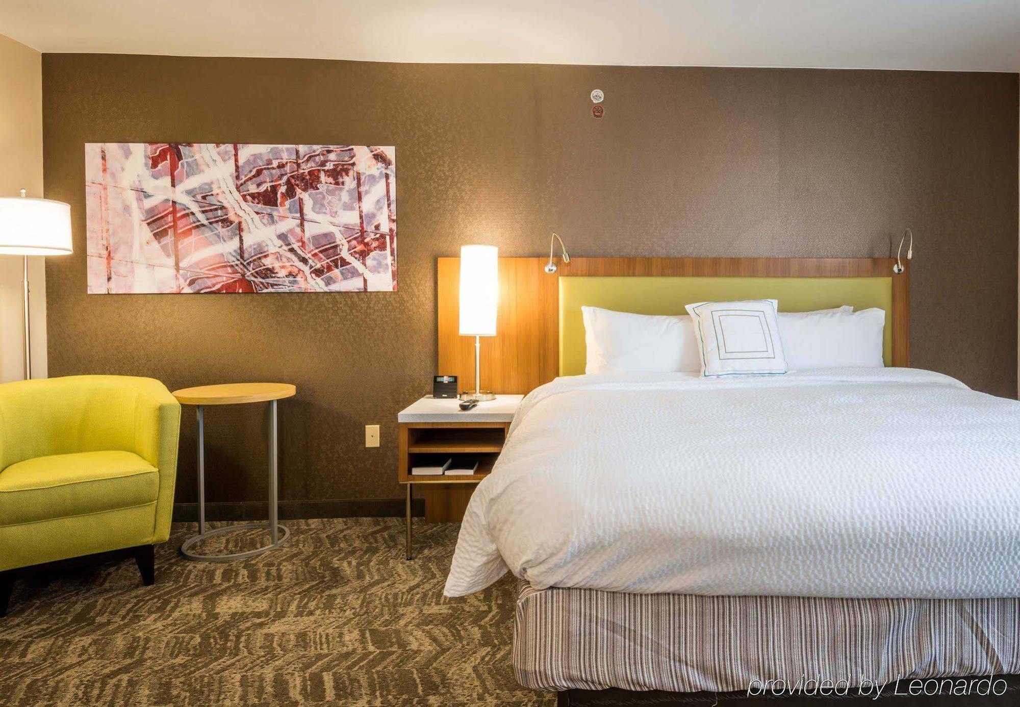 Springhill Suites By Marriott Denton Exterior foto